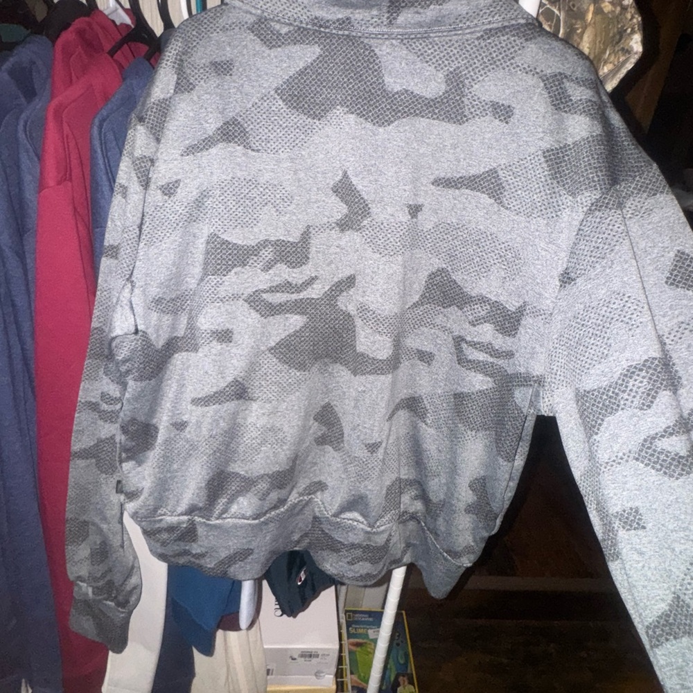 Mondetta Gray Patterned Jacket - image 2
